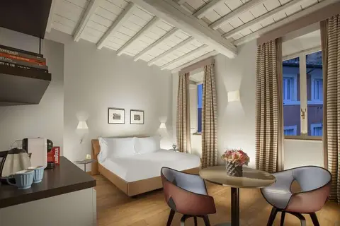 Palazzo Scanderbeg in Rome, foto 3