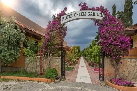 Özlem Garden Hotel in Manavgat — foto 10