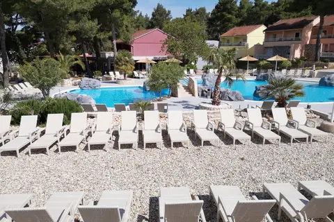 Matilde Beach Resort in Cres — foto 29