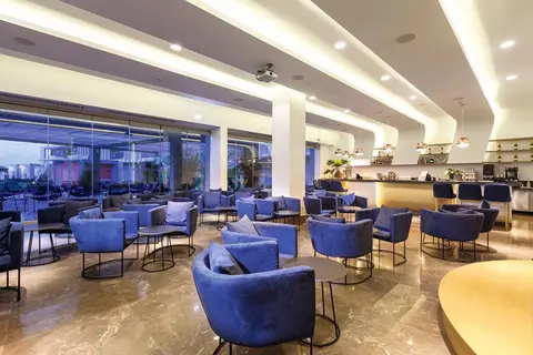TUI BLUE Lagoon Palace in Καλύβες Πολυγύρου — foto 10