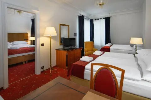 Hotel Bologna in Praag — foto 16
