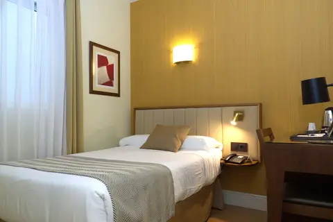 Hotel Los Condes in Madrid — foto 8