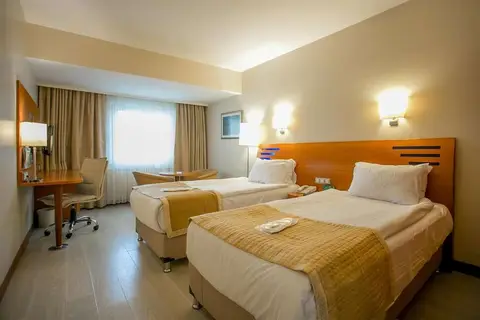 Holiday Inn Istanbul City in İstanbul — foto 4
