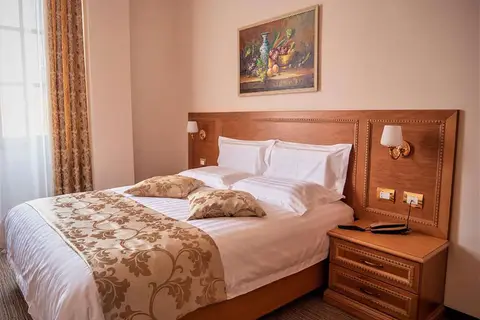 Hotel Boka in Tirana — foto 2