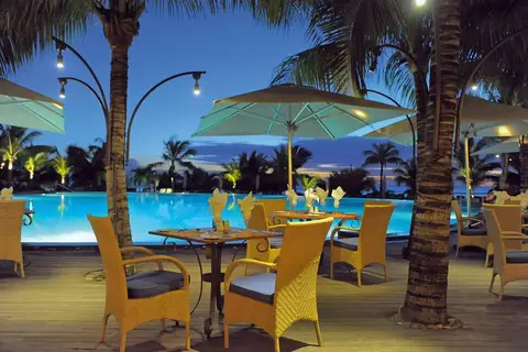 Victoria Beachcomber Resort & Spa in Pointe Aux Biches — foto 8