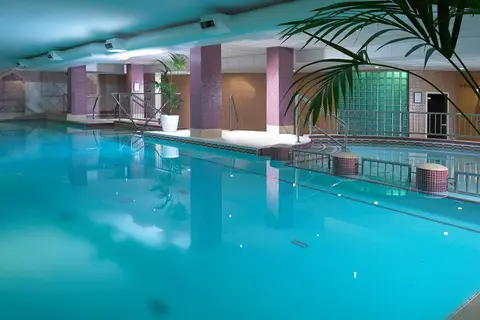 Hotel Camden Court in Dublin