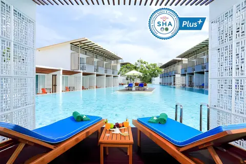 The Briza Beach Resort Khaolak in เขาหลัก