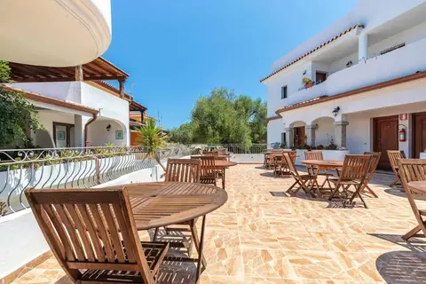 Hotel Bonsai in San Teodoro — foto 5