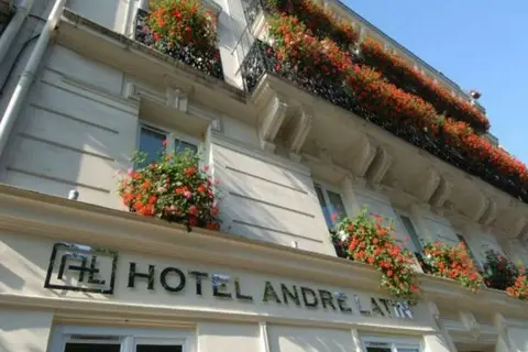 Andre Latin in Parijs