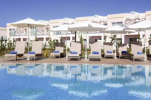 Sandy Beach & Villas in Δήμος Γεωργίου Καραϊσκάκη — foto 5