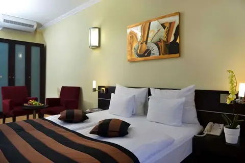 Leonardo Hotel Budapest in Boedapest — foto 16