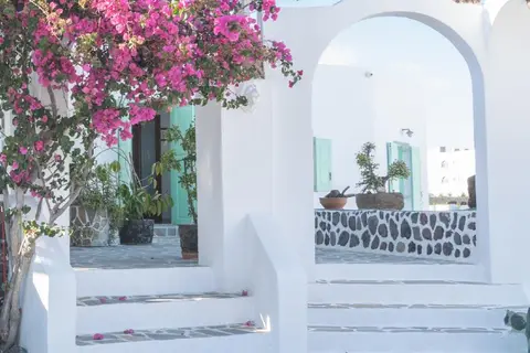 Adamastos in Δημοτική Ενότητα Θήρας