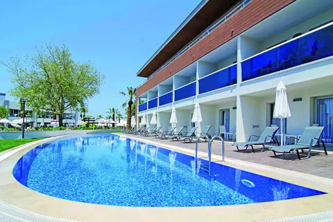 Palm Wings Beach Resort & Spa Kusadasi in Kusadasi — foto 2