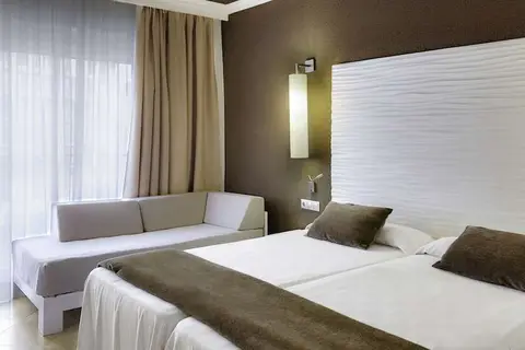 Hotel Augustus in Cambrils — foto 5