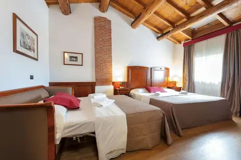 Hotel Villa Malaspina in Castel d'Azzano — foto 24