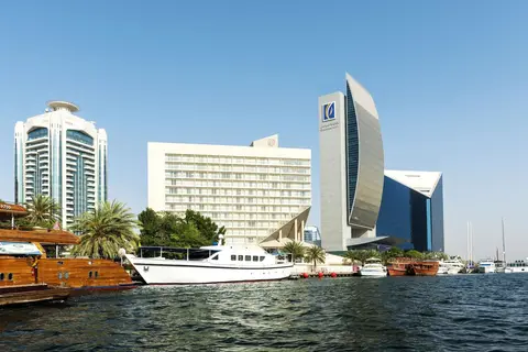 Sheraton Dubai Creek Hotel & Towers in ديرة — foto 2