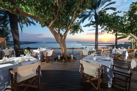 Constantinou Bros Asimina Suites Hotel in Geroskipou — foto 8