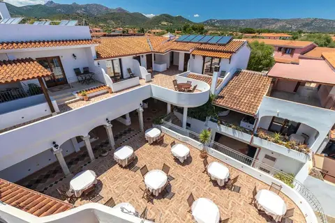 Hotel Bonsai in San Teodoro — foto 6
