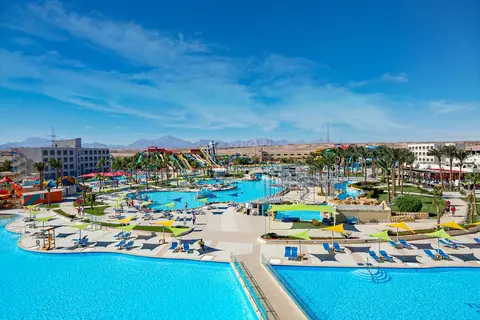 Titanic Resort & Aquapark in Hurghada