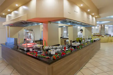 allsun Hotel Dolphin Bay in Malevizi — foto 20