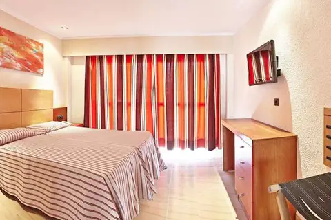 Hotel Caribbean Bay in Llucmajor — foto 12