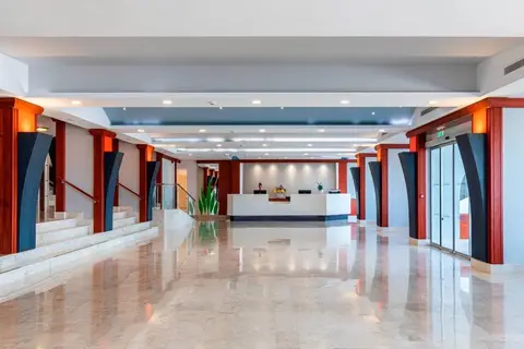Belair Beach Hotel in Ιαλυσός — foto 5