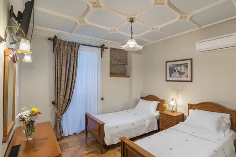 Syrou Melathron in Ermoupoli — foto 17
