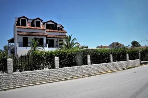 Captain's Studios & Apartments in Δημοτική Ενότητα Λευκιμμαίων — foto 2