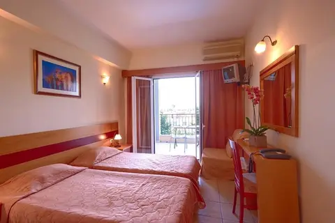 CNic Hellinis Hotel in Korfoe — foto 7