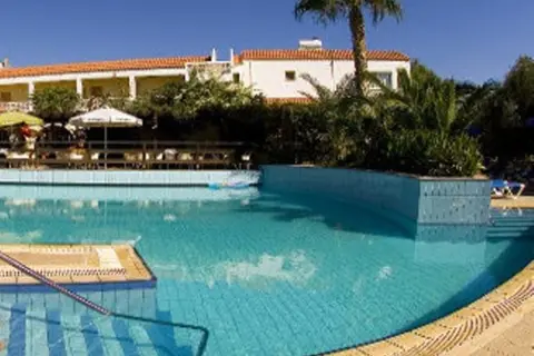 Captain Karas Holidays Apartments in Παραλίμνι — foto 3