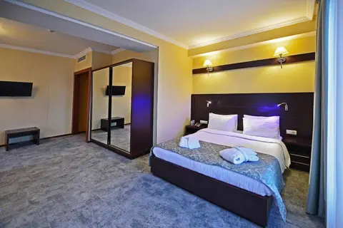 Astoria Tbilisi Hotel in Tbilisi — foto 24