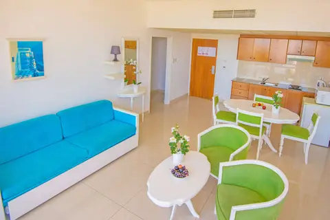 Marlita Beach Hotel Appartementen in Παραλίμνι — foto 18