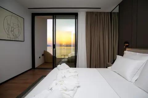 Nobus Hotel in Vlora — foto 13