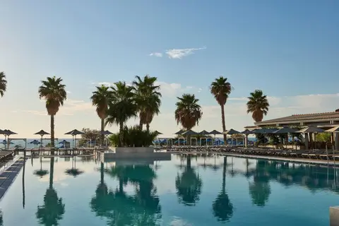 Esperides Beach in Φαληράκι — foto 2