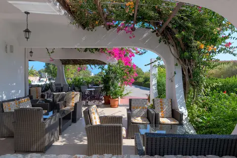 Nirvana Beach Hotel in Θεολόγος — foto 9