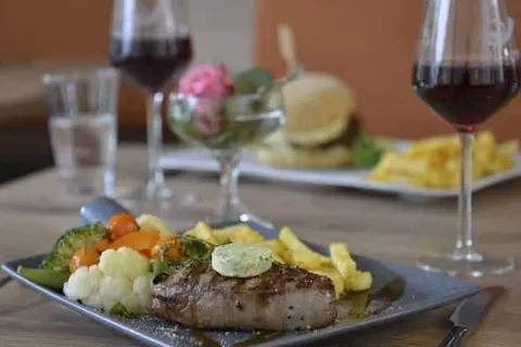 Hotel zur Post Altenahr foto 11