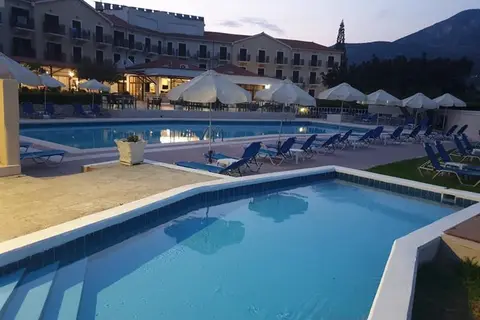 Karavados Beach Hotel in Καραβάδος — foto 30