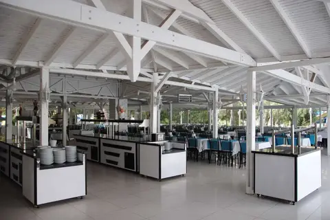 Hotel Flora Suites in Kuşadası — foto 8