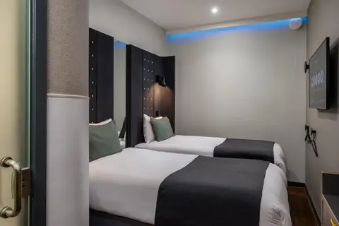 Point A Hotel London Kings Cross in Londen — foto 17