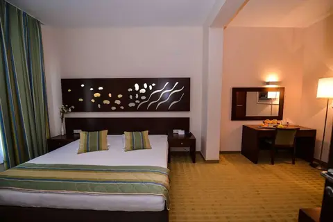 Hotel La Luna in Novalja — foto 30