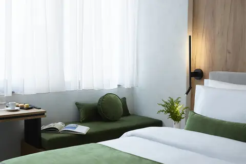 The Port Square Hotel in Piraeus — foto 14