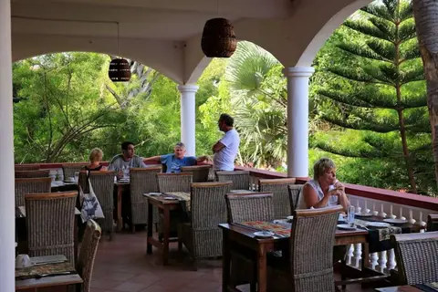 Lemon Creek Hotel Resort in Sukuta — foto 7