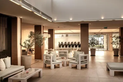 Hotel Capo Bay in Paralimni — foto 6