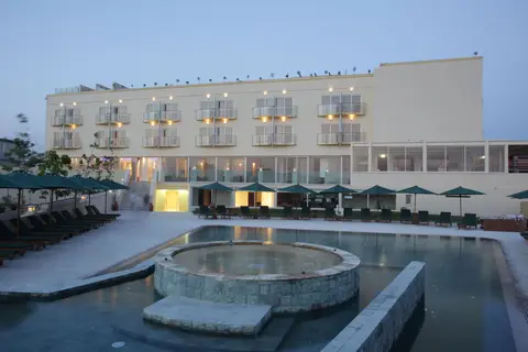 E-Hotel in Perivolia — foto 5