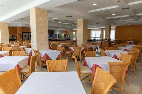 Aparthotel Arena Center in Roquetas de Mar — foto 20