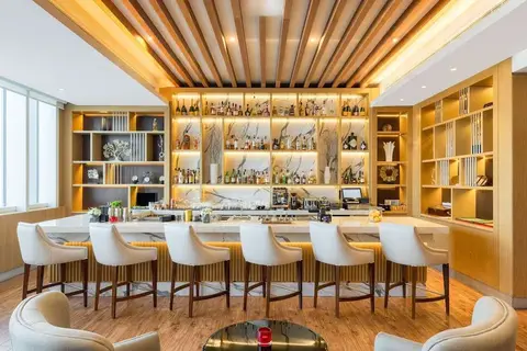 V Hotel Dubai Curio Collection by Hilton in دبي — foto 8