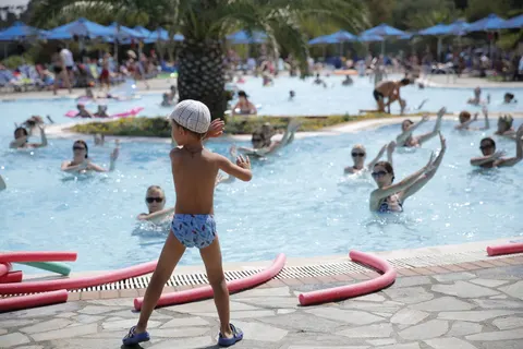 Mareblue Beach in Perithia — foto 4