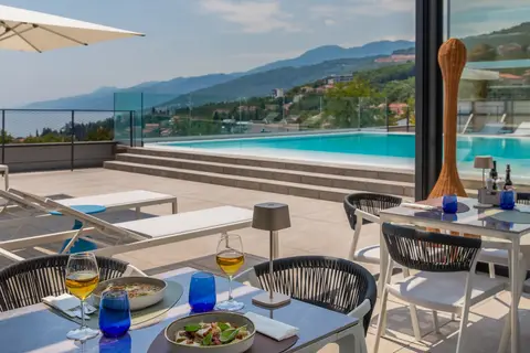 Younique Vollo Hotel Residences in Opatija — foto 4