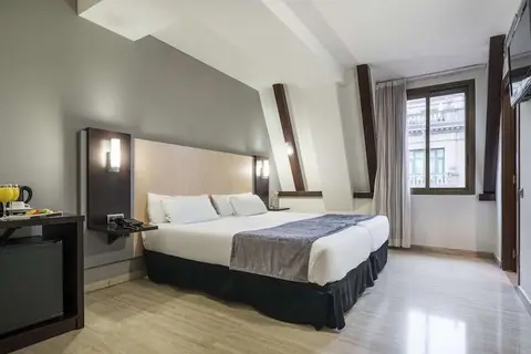 Hotel Ilunion Almirante in Barcelona — foto 2