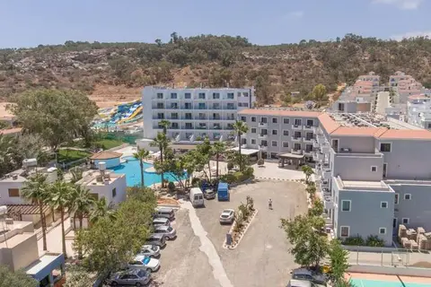 Narcissos Waterpark Resort in Παραλίμνι — foto 28
